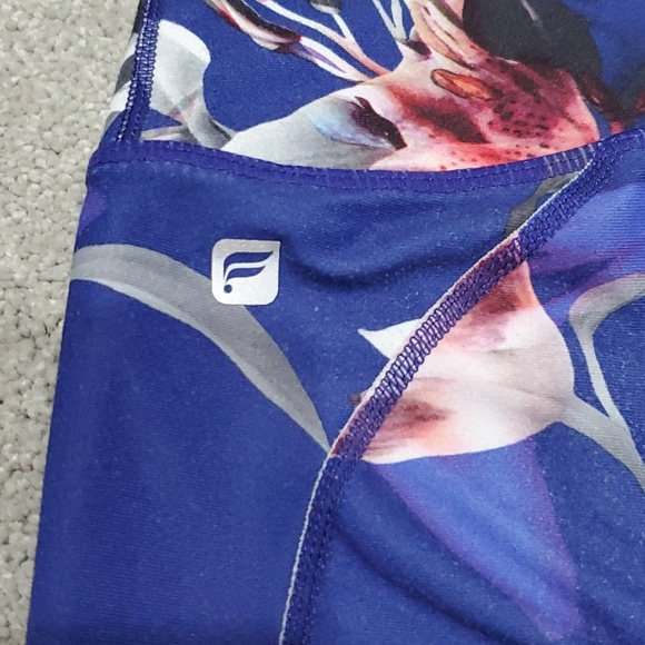 fabletics yoga pants - Picture 4 of 4